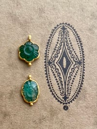 Image 4 of ❣️Pendentifs émeraudes gravées 