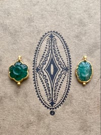 Image 2 of ❣️Pendentifs émeraudes gravées 