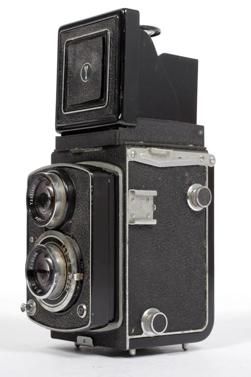 Image of YASHICA TLR 6X6 MEDIUM FORMAT CAMERAS (MAT, EM, 124, G, D, A