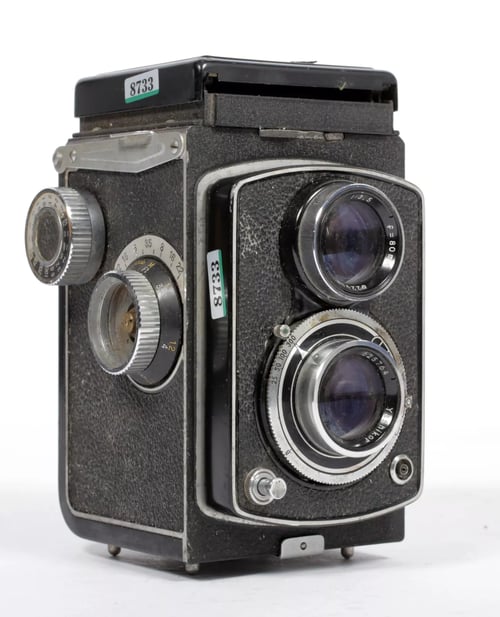 Image of YASHICA TLR 6X6 MEDIUM FORMAT CAMERAS (MAT, EM, 124, G, D, A