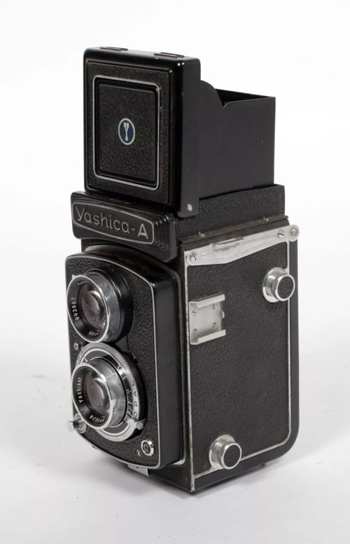 Image of YASHICA TLR 6X6 MEDIUM FORMAT CAMERAS (MAT, EM, 124, G, D, A