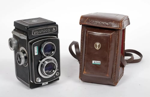 Image of YASHICA TLR 6X6 MEDIUM FORMAT CAMERAS (MAT, EM, 124, G, D, A