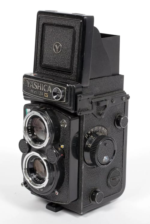 Image of YASHICA TLR 6X6 MEDIUM FORMAT CAMERAS (MAT, EM, 124, G, D, A