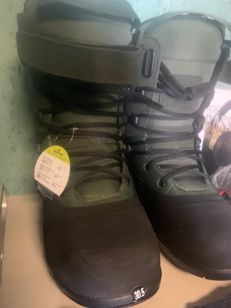 Image of Deeluxe Snowboard Boots Brand New Size 12 (AREth Rin)