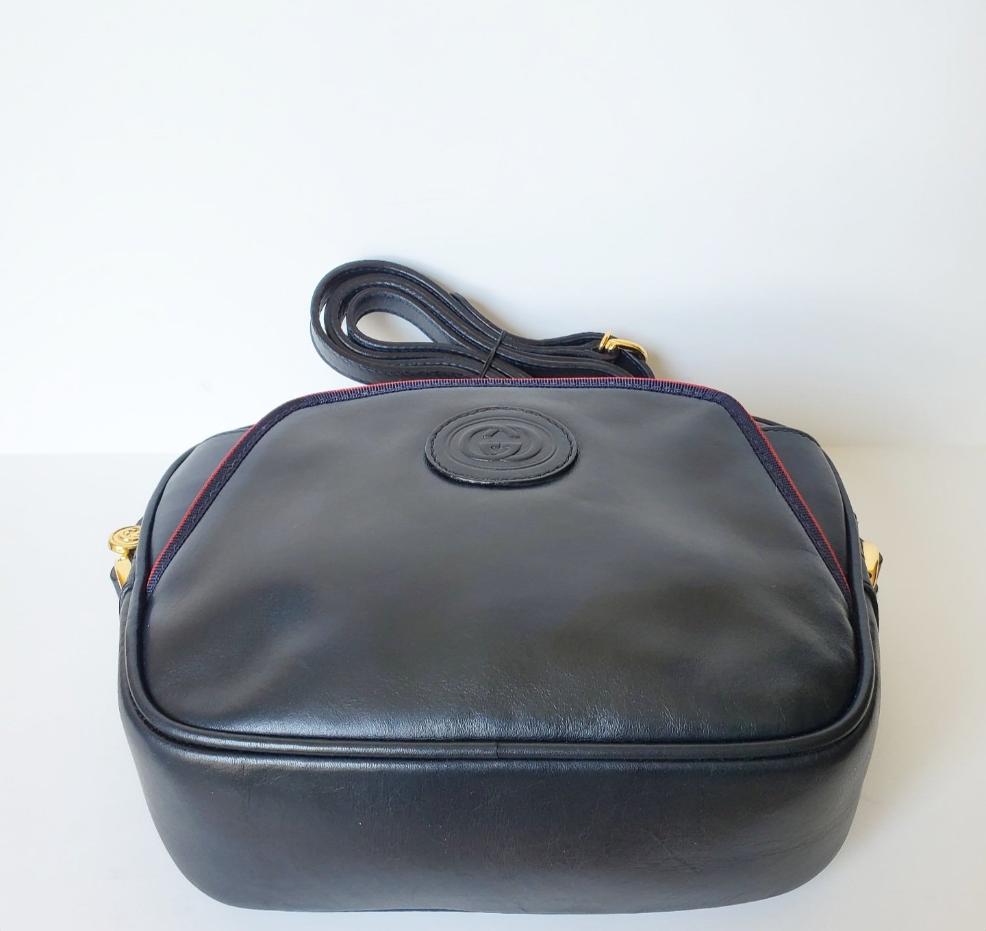VINTAGE GUCCI FINDS — Vtg. Gucci Navy Blue Crossbody Bag.