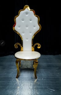 White and gold throne chair 