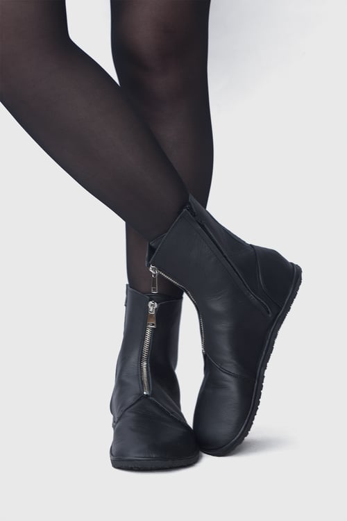 Image of Zephyr boots in Black Matte