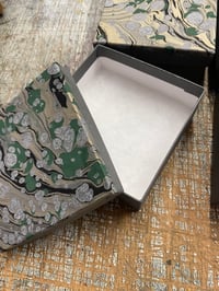 Image 4 of Rigid Kraft Grey Box with hand marbled lid // sold as singles 