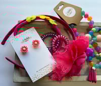 Image 2 of Tie Dye Bow Accessory Set