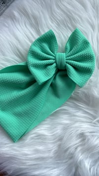 Image 5 of Solid Bows 