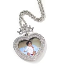 Image 5 of Crown picture necklace 