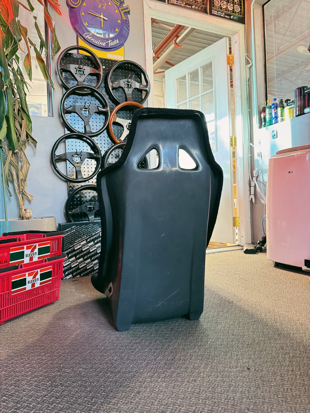 Stout Racing Seat (Black w/ Grey Back)