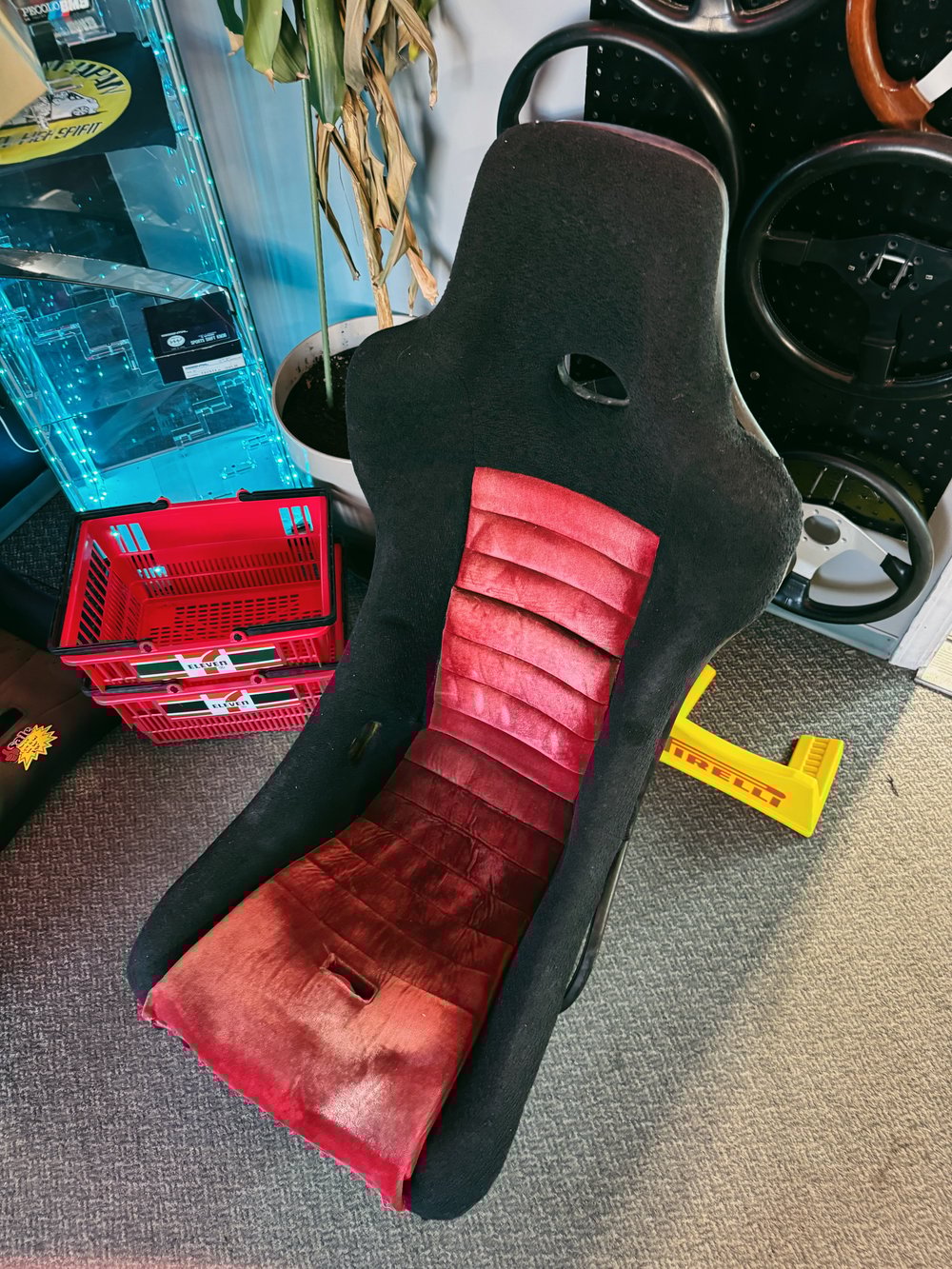 Sting Red Seat