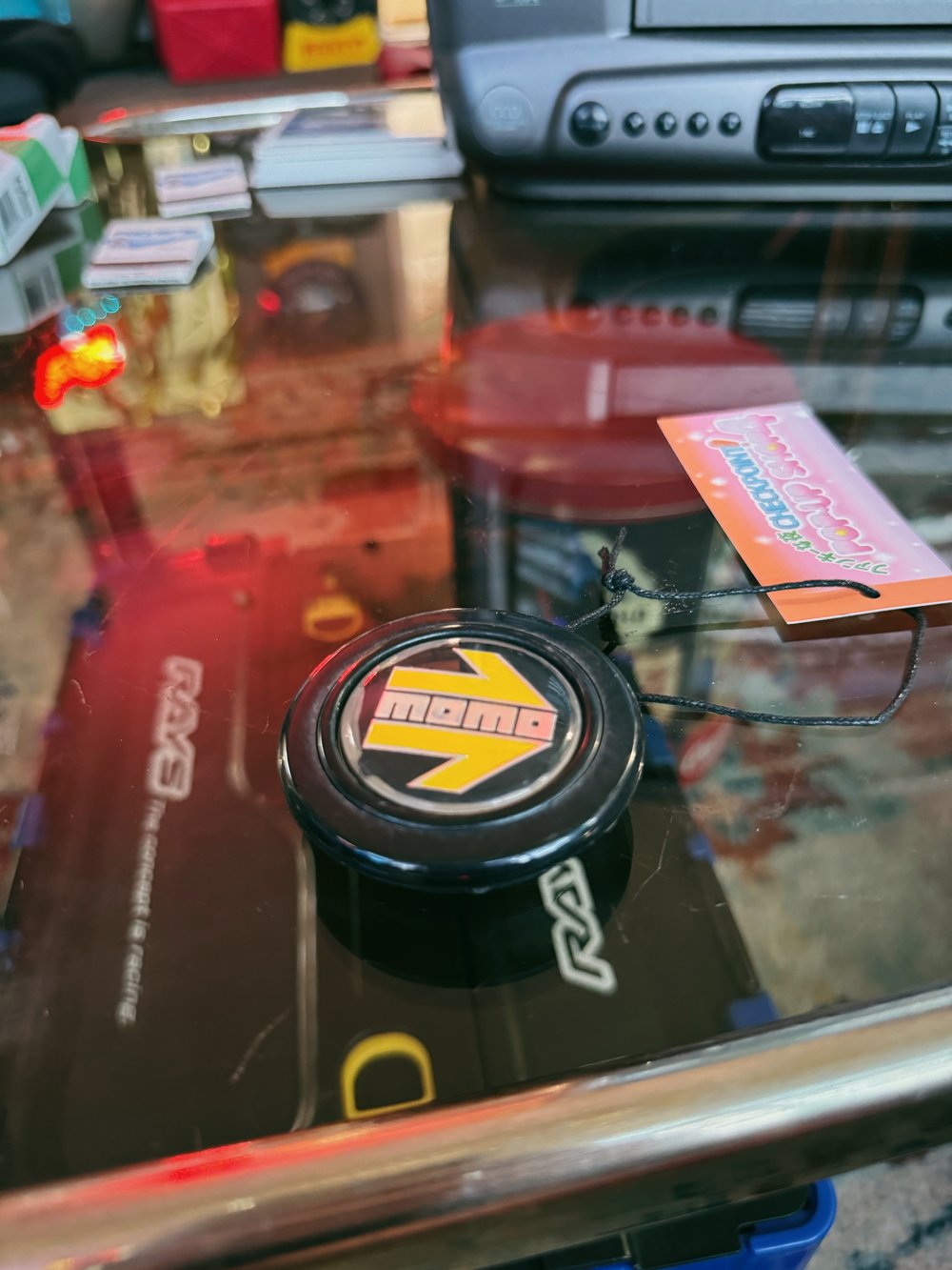 Momo Horn Button (Yellow)