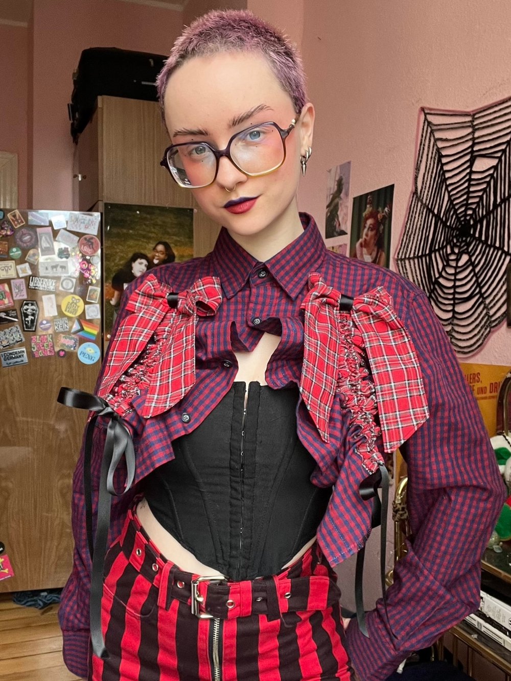Image of RUFFLY BOW SHIRT *GUIDE*