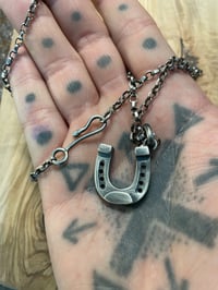 Image 4 of ‘ Small horseshoe ‘