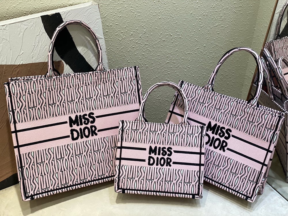 Miss Diör Tote Bag