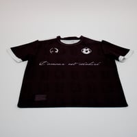 Image 1 of "L'amour est déchiré" football t-shirt