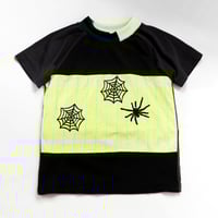 halloween spiderwebs spider green baseball sleeve 6/7 courtneycourtney tee shirt unisex top tshirt