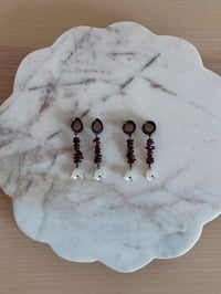 Image 3 of Garnet Lily Drops (Black)