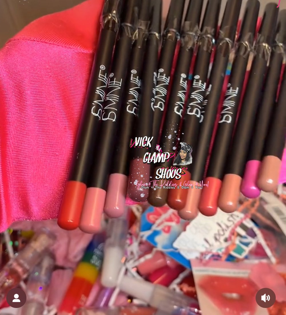 Image of 💄Boujee Glam Lipgloss 𝔖𝔠𝔬𝔬𝔭