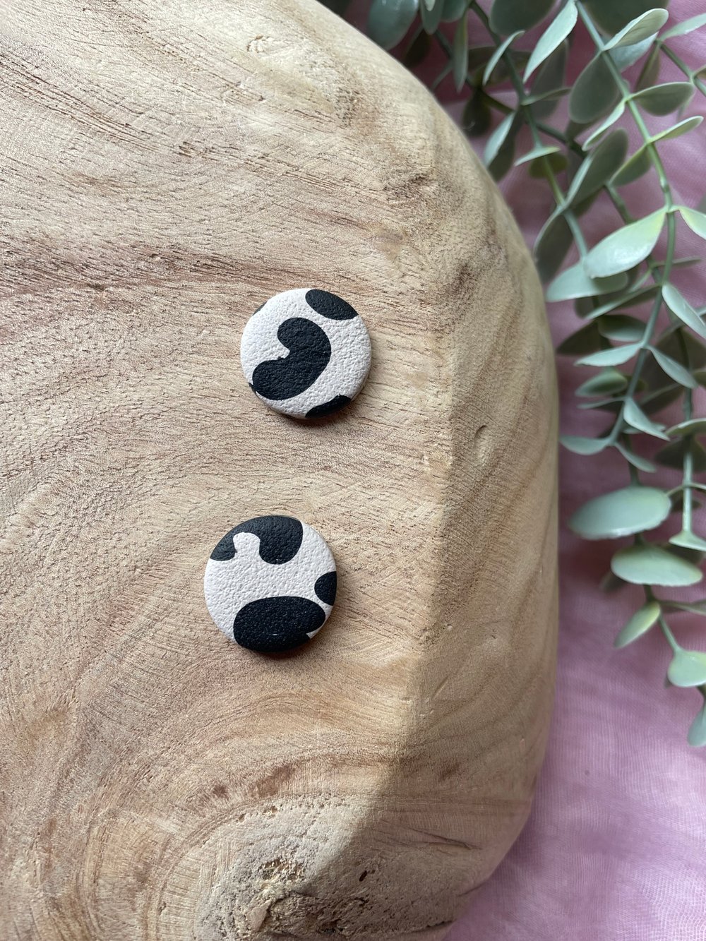 Image of Leopard Chunky Studs