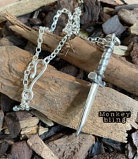 Image 2 of ‘ dagger ‘