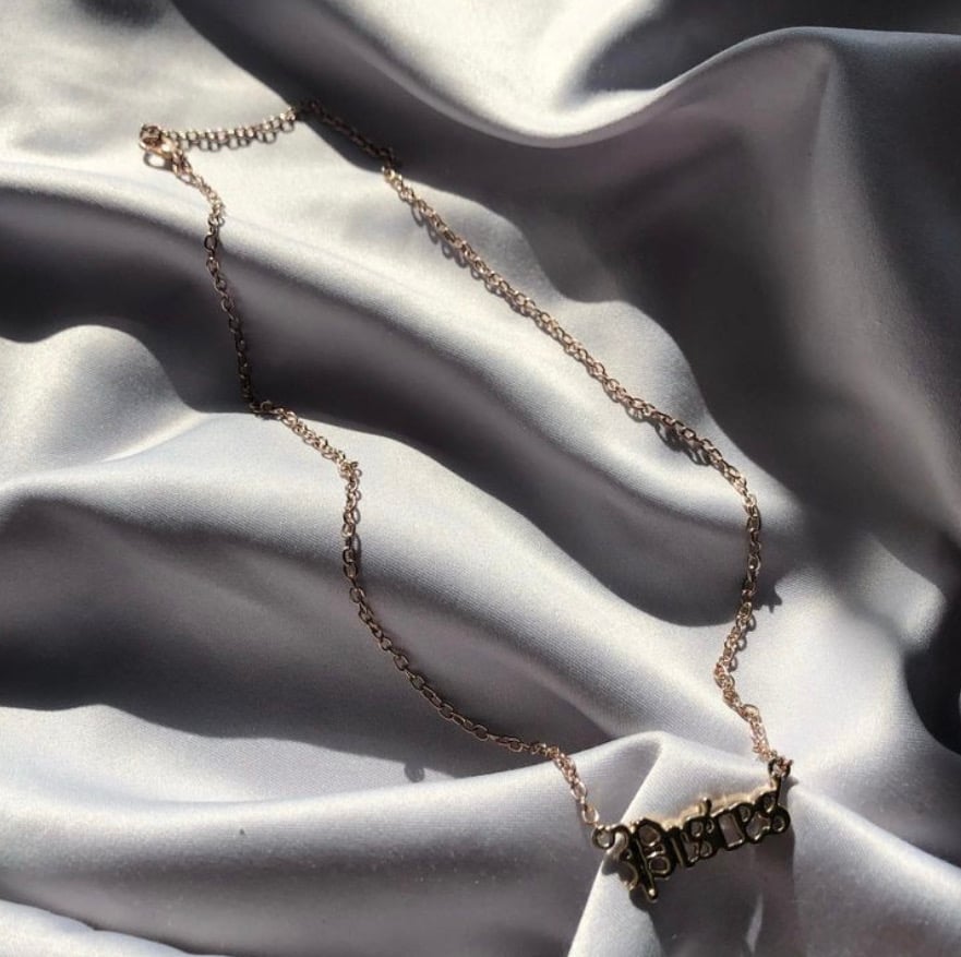 Aries zodiac sign gold necklace | JewelryAndGems.eu