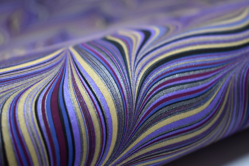 Image of 206 - Metallic Violet Waved Gelgit.