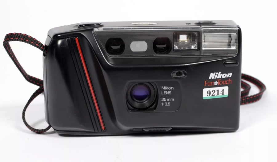 Image of Nikon Fun Touch compact 35mm camera with 35mm F3.5 lens #9214