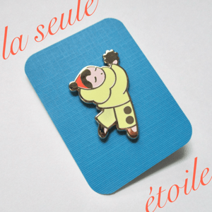 La Seule Étoile Enamel Pin