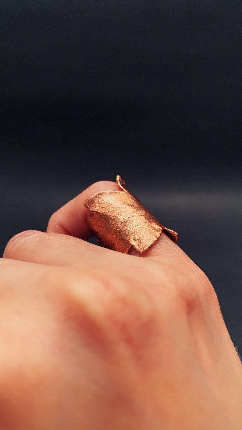 Image of *$10 off* Size 4 Oak Leaf Ring