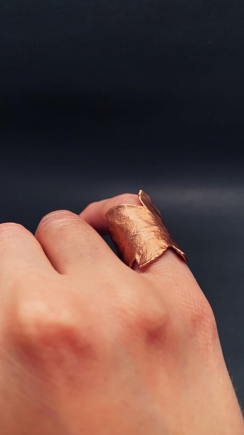 Image of *$10 off* Size 4 Oak Leaf Ring