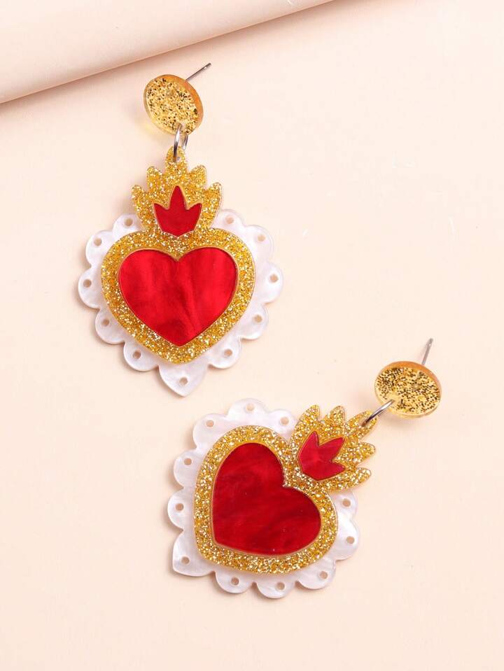 Image of Queen of hearts acrylic earrings👑