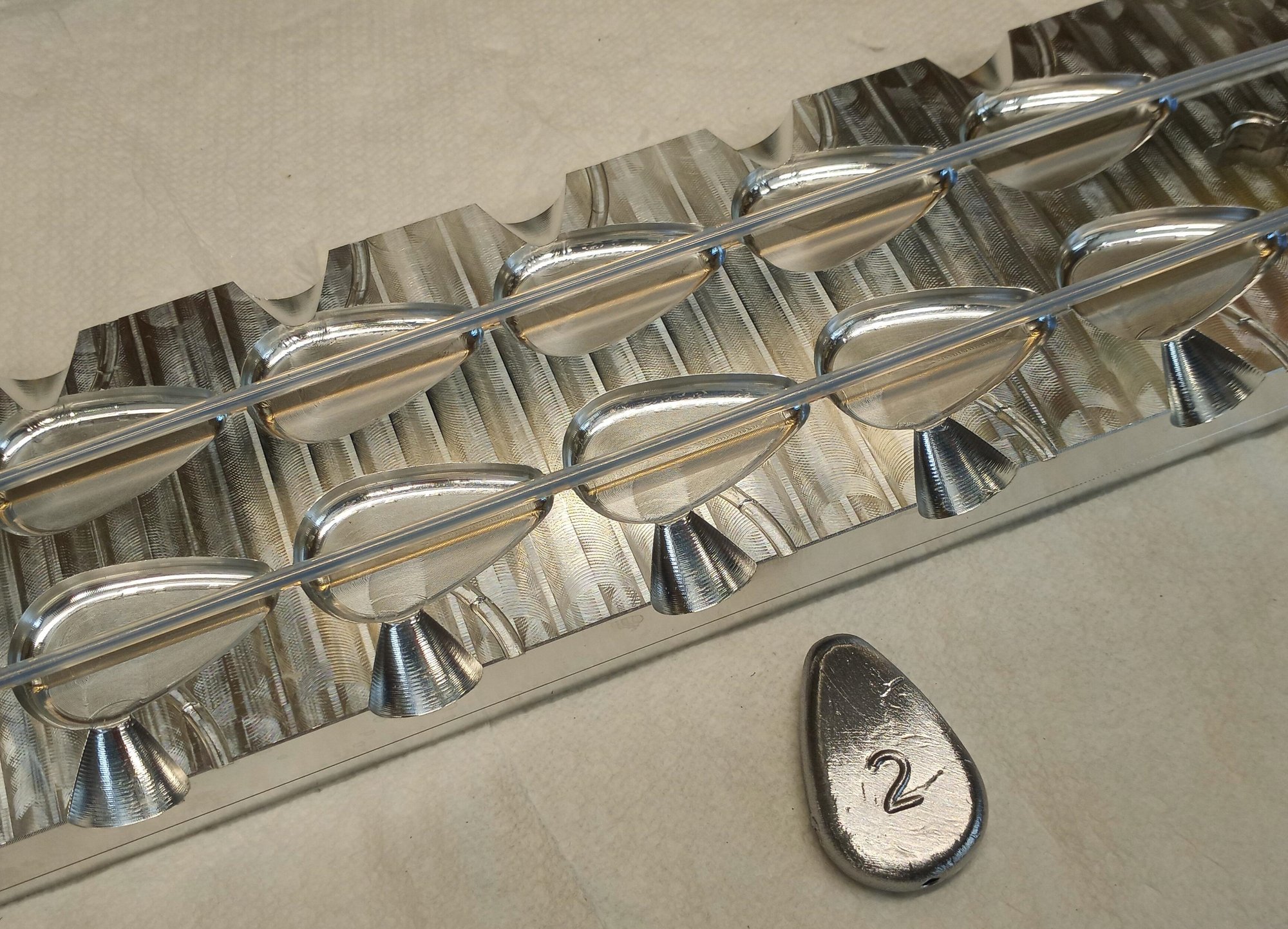 2 oz No Roll Sinker Mold - 10 CAVITY Production Mold | Lake Side Molds ...