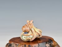 Image 9 of LG. Streaky Sedona Coral Octopus - Flameworked Glass Sculpture Bead