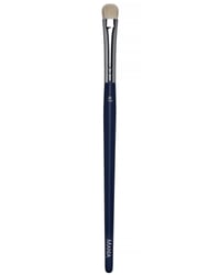 Image 2 of e1 - applying eyeshadow
