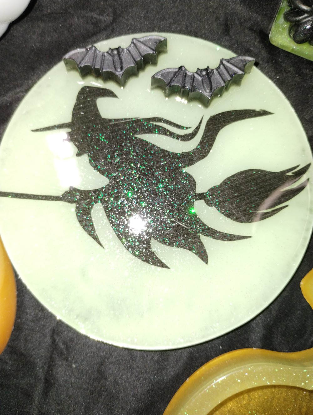 Image of Holloween palette glow in the dark