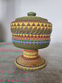 Image 2 of Urn Box 12hx9dia cm
