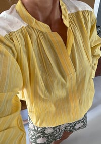 Image 5 of Blouse  TELMA Jaune fines rayures 