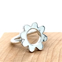 Image 2 of Bague feston