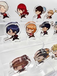 Image 2 of P3: Running standees