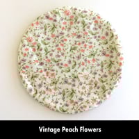 Image 4 of Traditional Round Tea Cozy - Vintage Peach Flowers