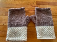 Image 3 of 100% sheep wool hand knit ladies gloves 