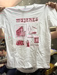 Image 1 of CAMISETA MUJERES "DESDE FLORES Y ENTRAÑAS"