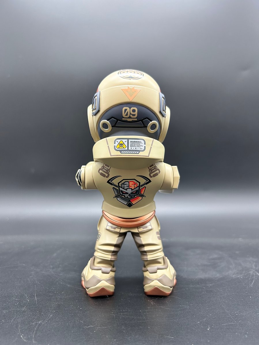 TOY2R Qee SKULL TOY蓄光フィギュア TOY2R Qee SKULL TOY蓄光フィギュア