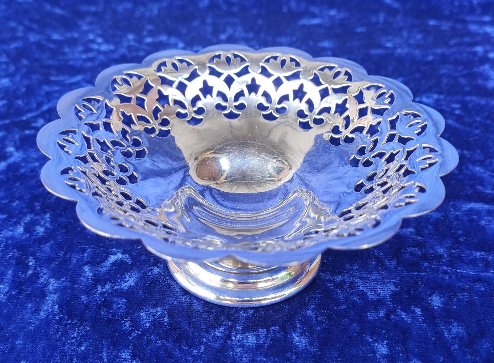 特別オファー A Pair of Vintage Mappin and Webb Silver Plate Pierced Bon カトラリー