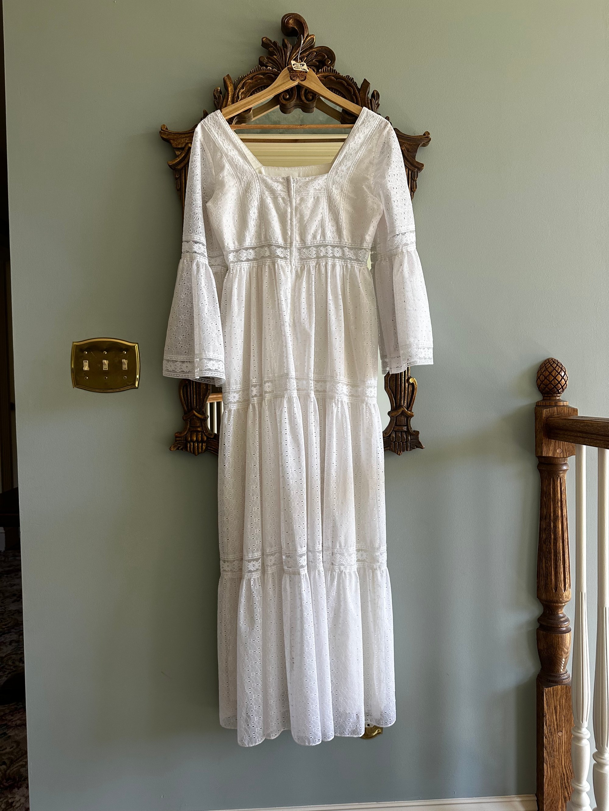 1970s Bell Sleeve Dress | Estelle Amore 1970s Bell Sleeve Dress | Estelle Amore