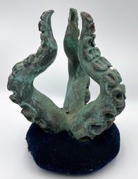 Image 4 of three legs