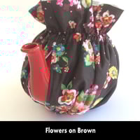 Image 4 of Traditional Round Tea Cozy - Flowers on Brown